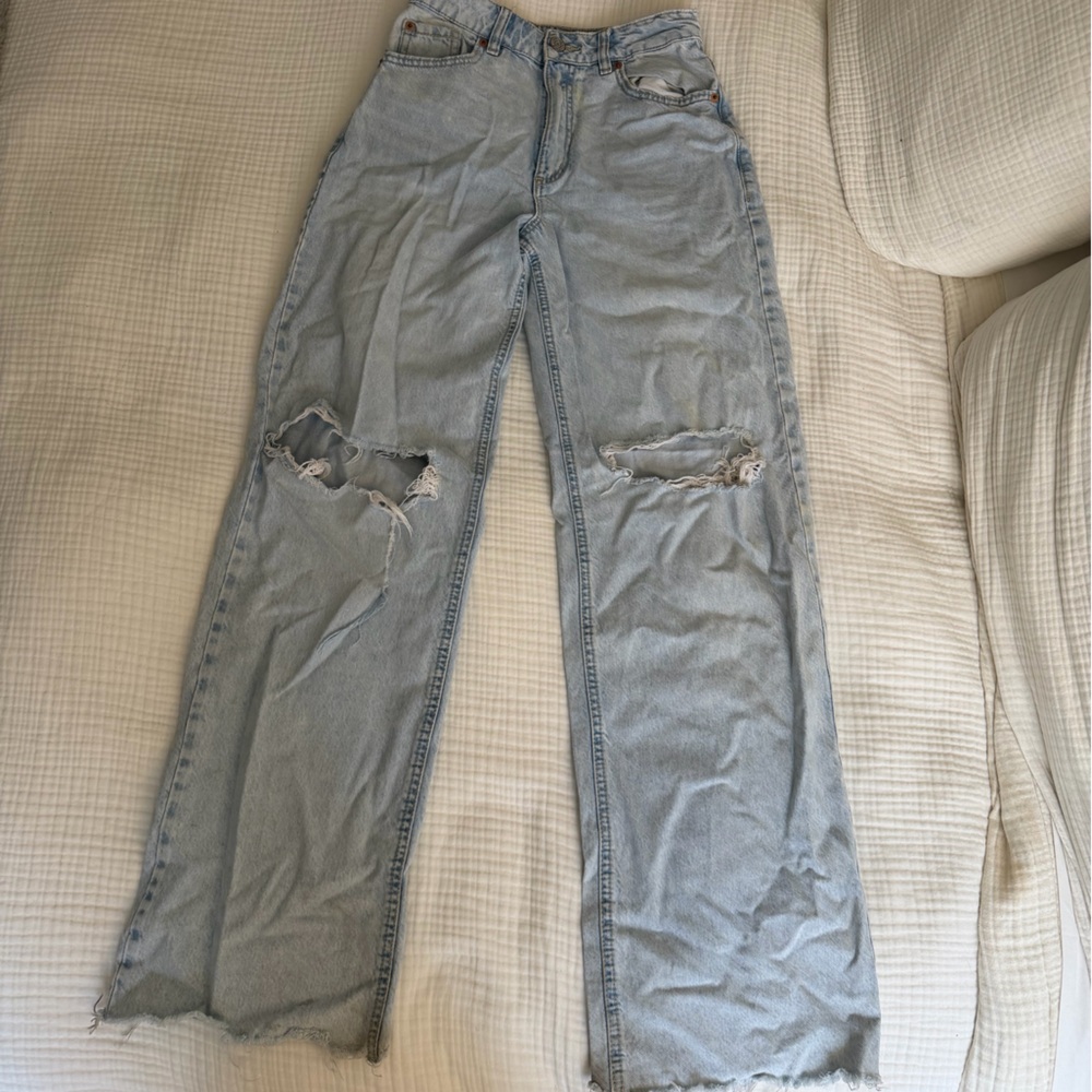 Distressed Light Blue Women's Jeans